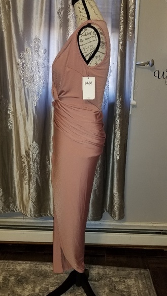 Dress - Picture 3 of 4